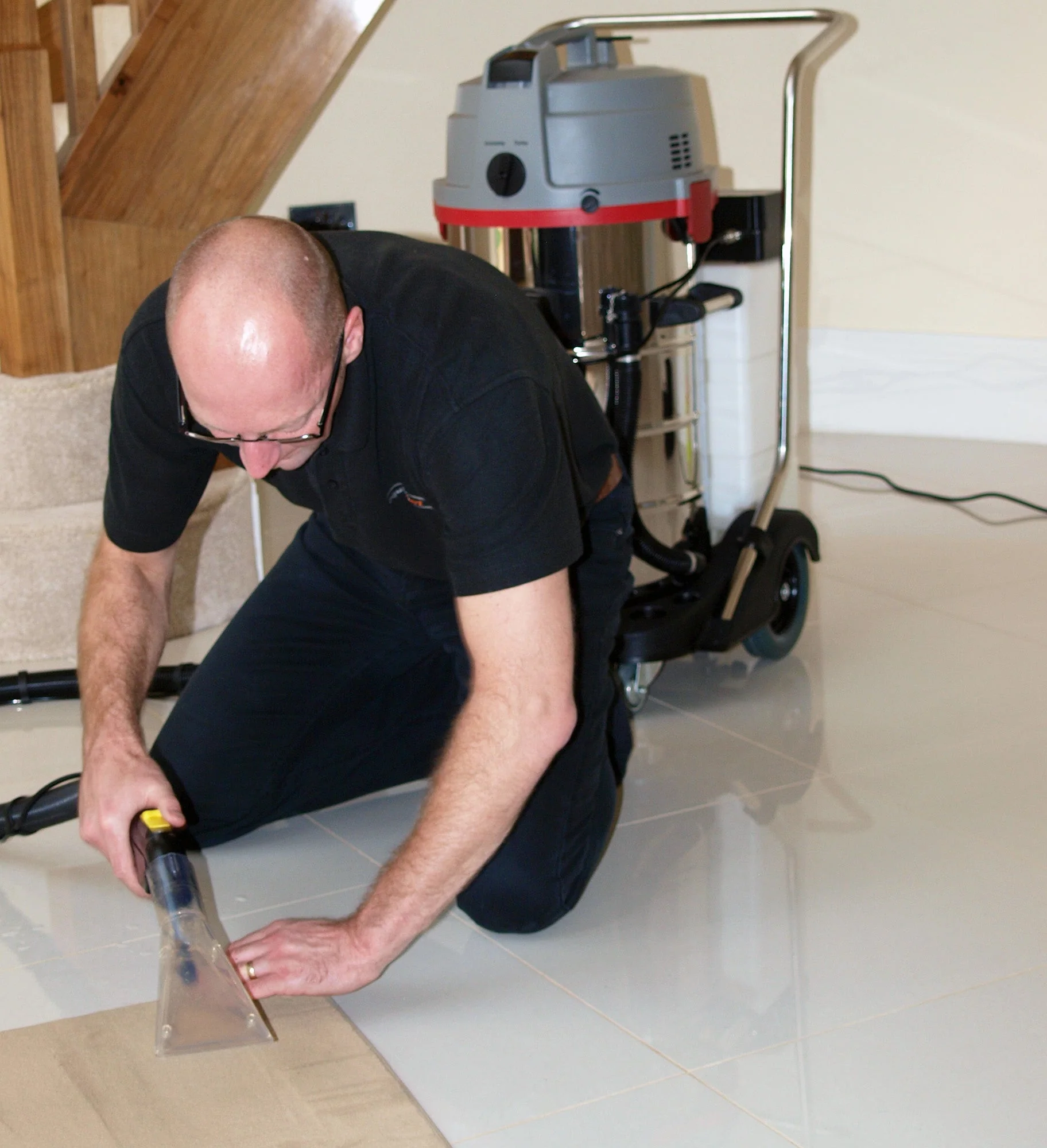 Aquarius Contractor Professional Carpet and Upholstery Cleaner - Image 4