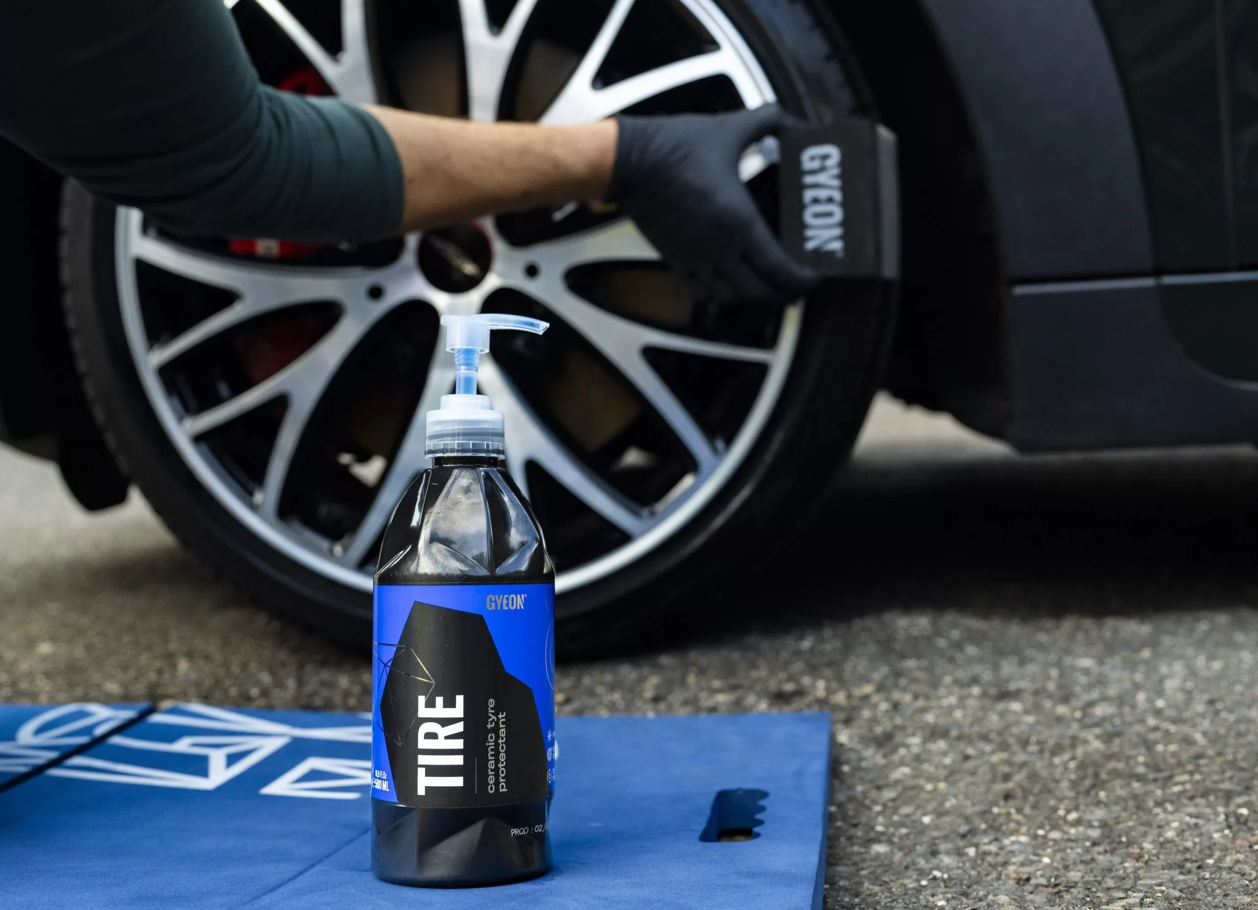 Gyeon Q² Tire 500ml - Image 5