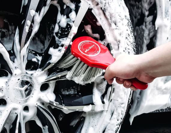 Maxshine Medium Duty Wheel and Body Brush - Image 5